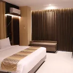 Eno Front One Hotel Semarang